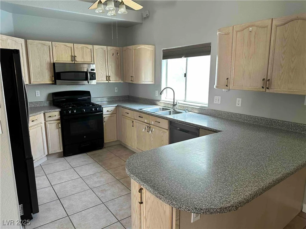 1133 Mount Olympias, Las Vegas, NV 89110