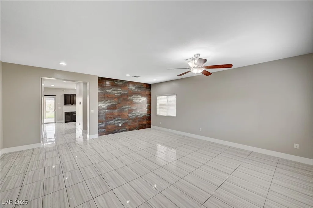 8104 Sapphire Sea, North Las Vegas, NV 89085