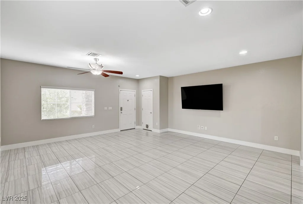 8104 Sapphire Sea, North Las Vegas, NV 89085