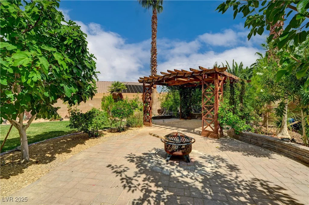 8104 Sapphire Sea, North Las Vegas, NV 89085
