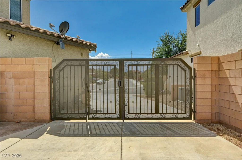 8104 Sapphire Sea, North Las Vegas, NV 89085