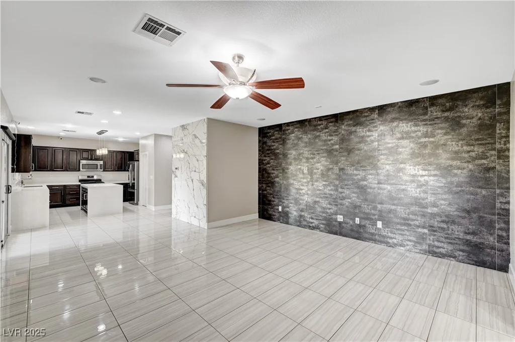 8104 Sapphire Sea, North Las Vegas, NV 89085