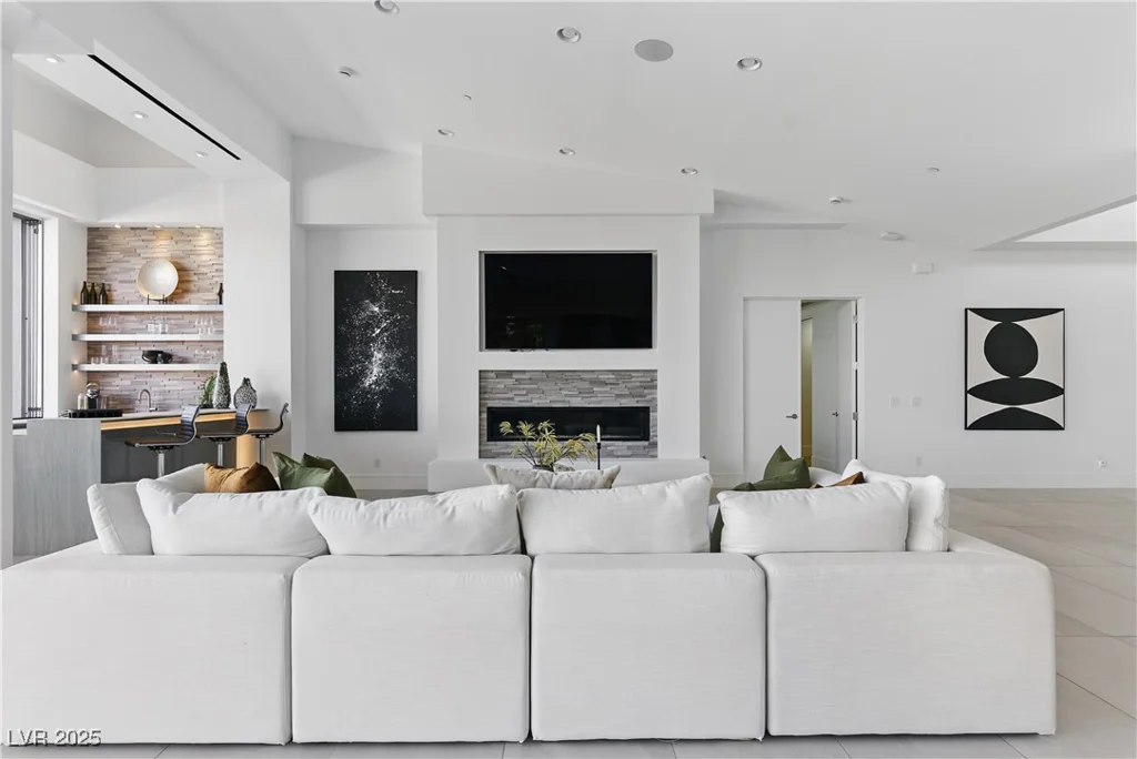 667 Palisade Rim, Henderson, NV 89012