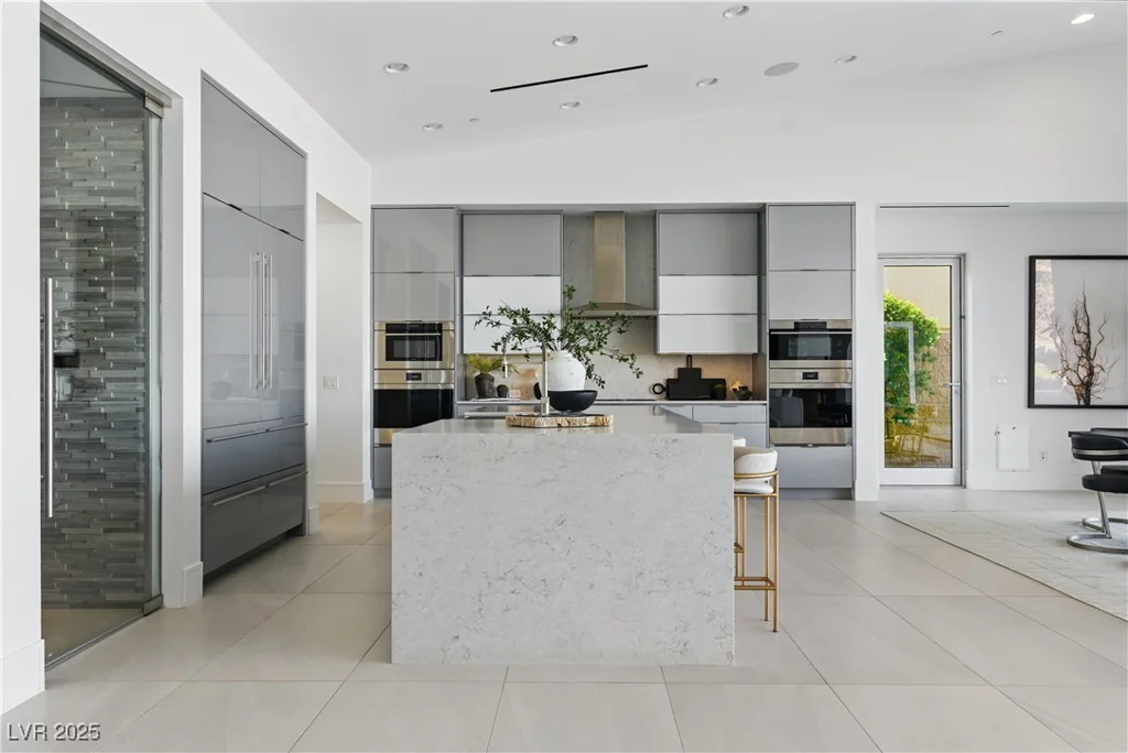 667 Palisade Rim, Henderson, NV 89012