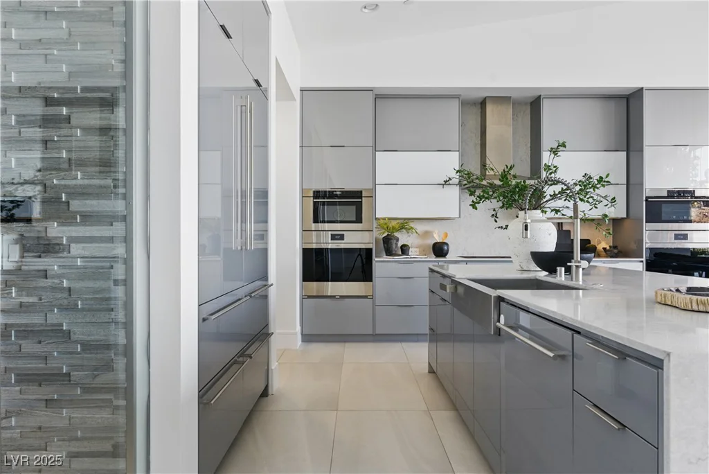 667 Palisade Rim, Henderson, NV 89012