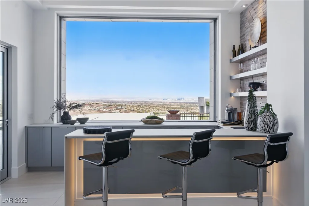 667 Palisade Rim, Henderson, NV 89012
