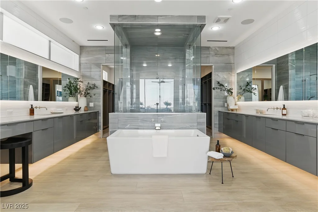 667 Palisade Rim, Henderson, NV 89012