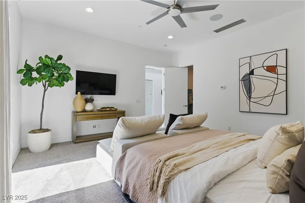 667 Palisade Rim, Henderson, NV 89012