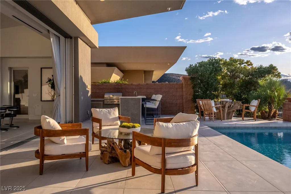 667 Palisade Rim, Henderson, NV 89012