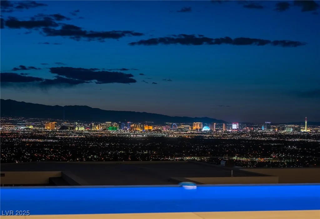 667 Palisade Rim, Henderson, NV 89012