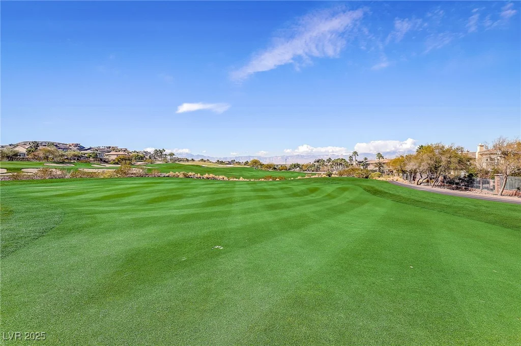 667 Palisade Rim, Henderson, NV 89012