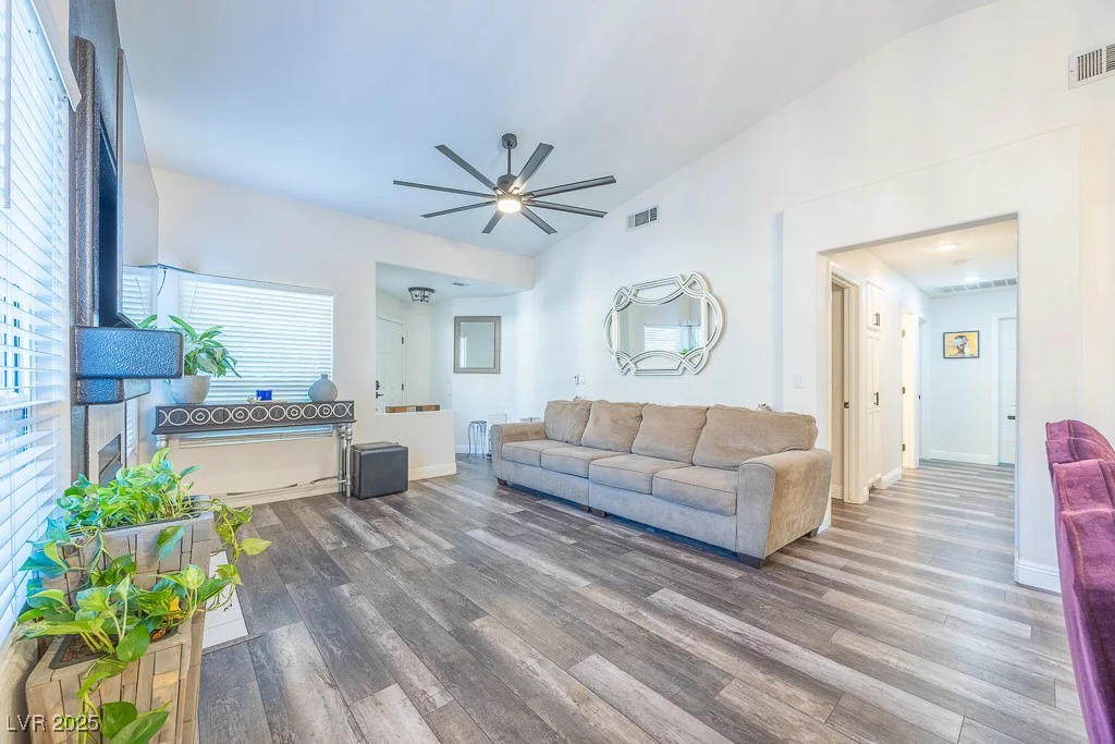 7824 Indian Cloud, Las Vegas, NV 89129