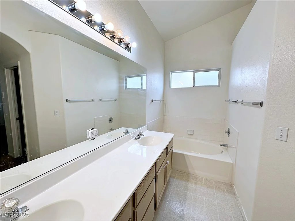 3723 Vidalia, North Las Vegas, NV 89031