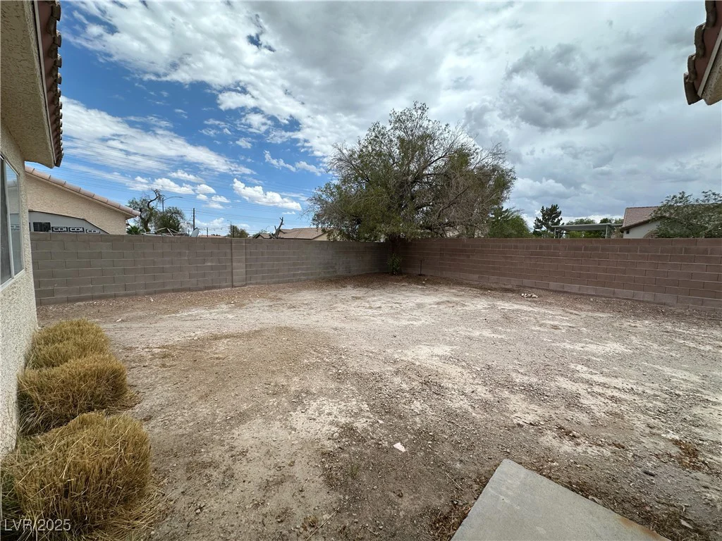 3723 Vidalia, North Las Vegas, NV 89031