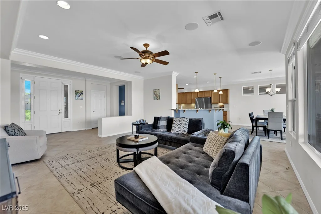 10372 Premia Place, Las Vegas, NV 89135