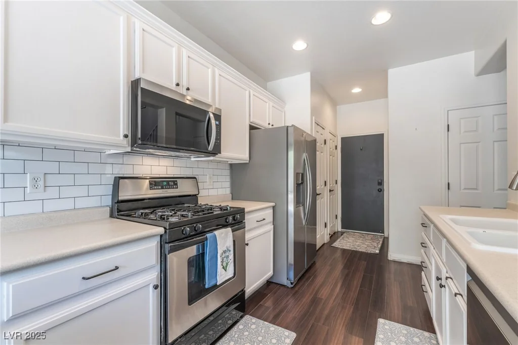 9428 Melva Blue, Las Vegas, NV 89166