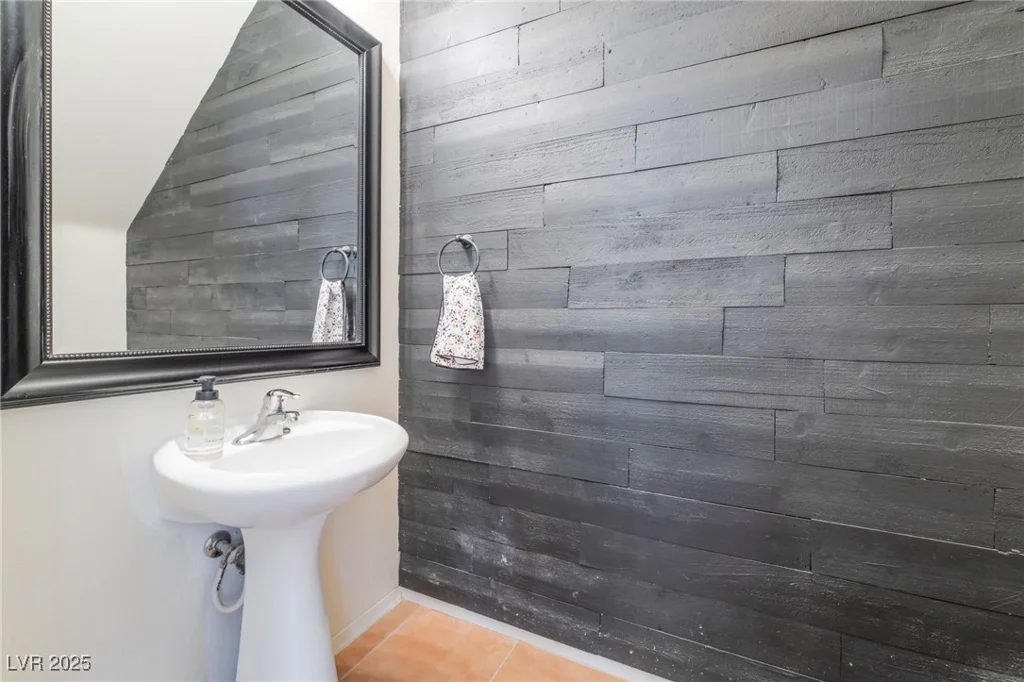 9428 Melva Blue, Las Vegas, NV 89166