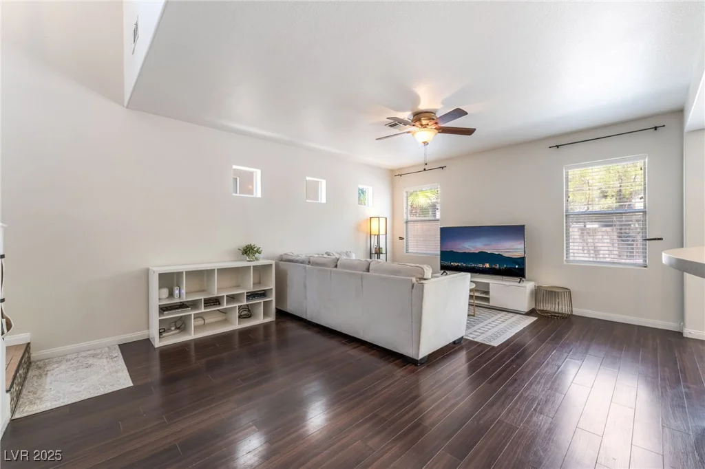 9428 Melva Blue, Las Vegas, NV 89166