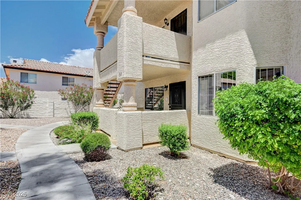 7952 Diamond Rock, Las Vegas, NV 89128
