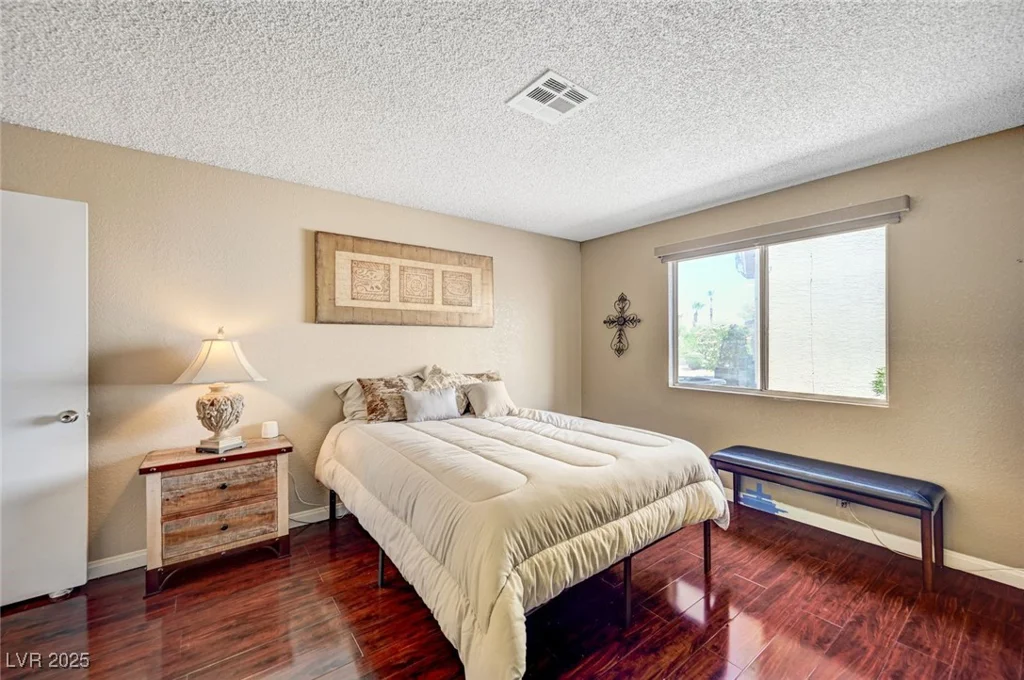 7952 Diamond Rock, Las Vegas, NV 89128
