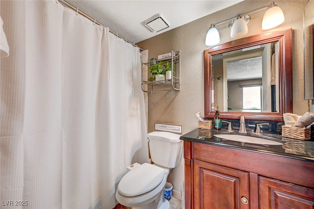 7952 Diamond Rock, Las Vegas, NV 89128
