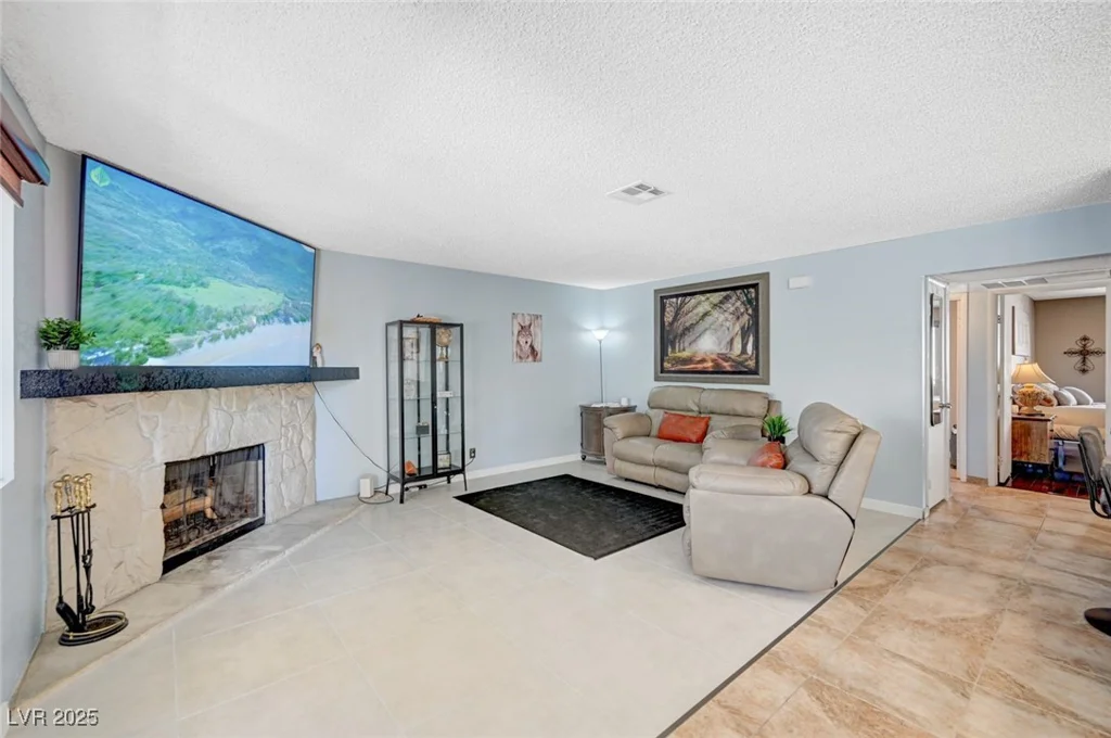 7952 Diamond Rock, Las Vegas, NV 89128