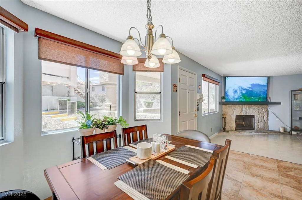 7952 Diamond Rock, Las Vegas, NV 89128