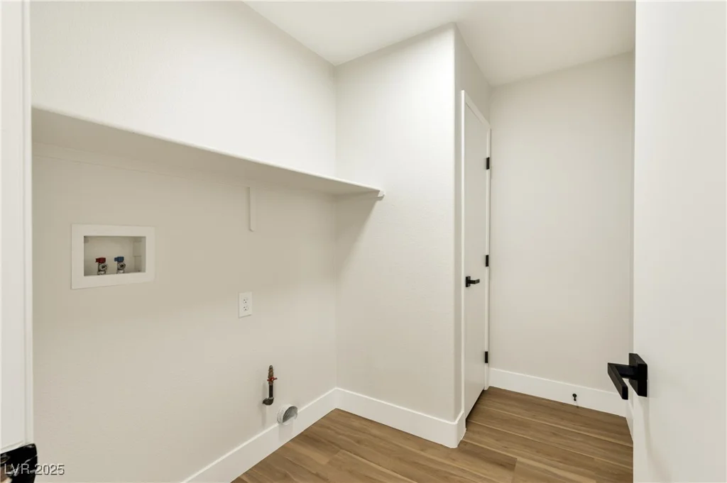 9349 Lakefront Color, Las Vegas, NV 89178