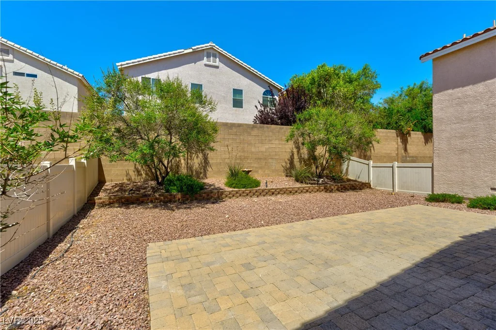 9349 Lakefront Color, Las Vegas, NV 89178