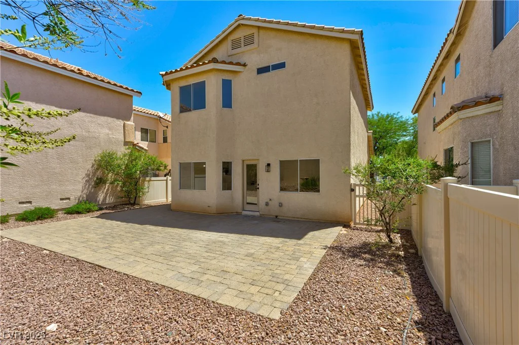 9349 Lakefront Color, Las Vegas, NV 89178