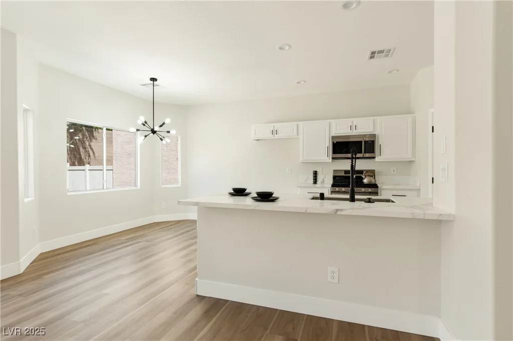 9349 Lakefront Color, Las Vegas, NV 89178