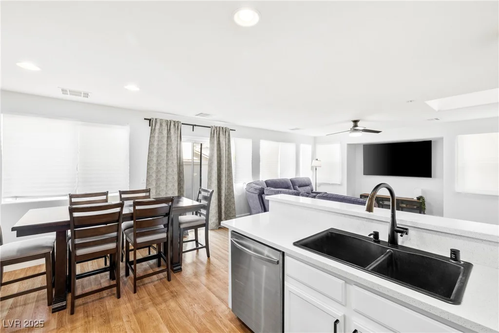 10460 Concetta, Las Vegas, NV 89129