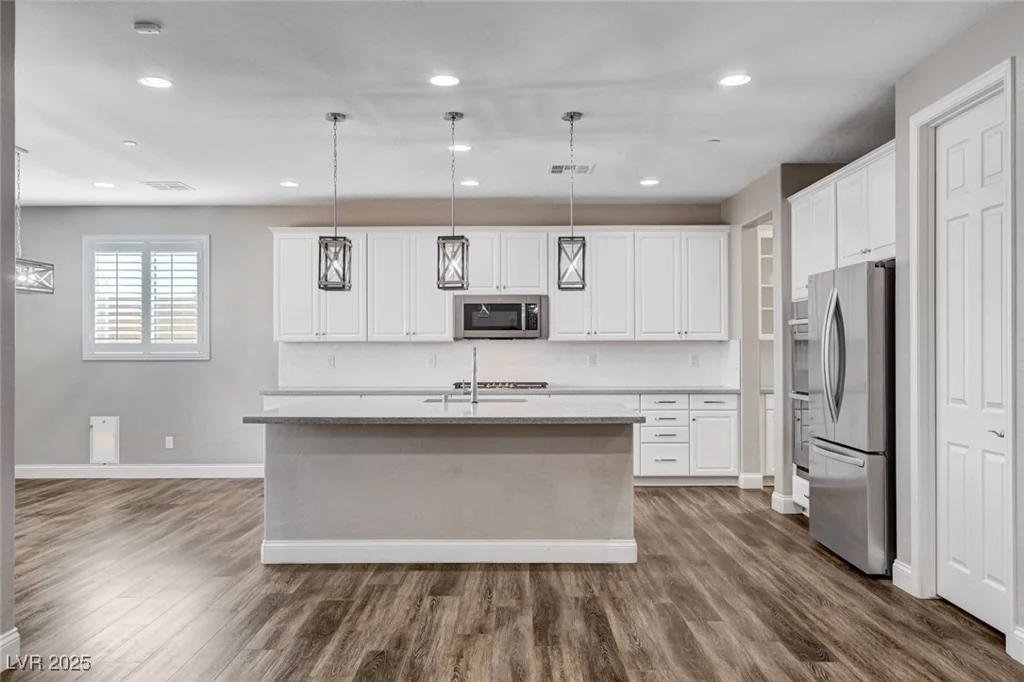 716 Cadence View, Henderson, NV 89011
