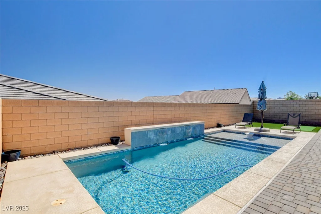 716 Cadence View, Henderson, NV 89011