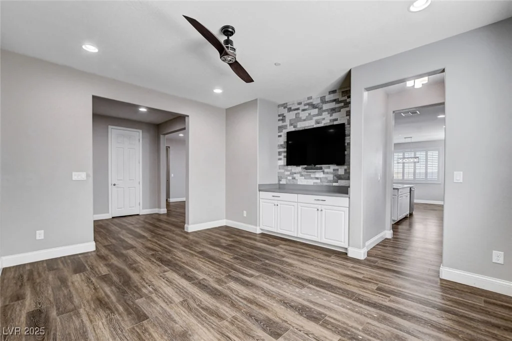 716 Cadence View, Henderson, NV 89011