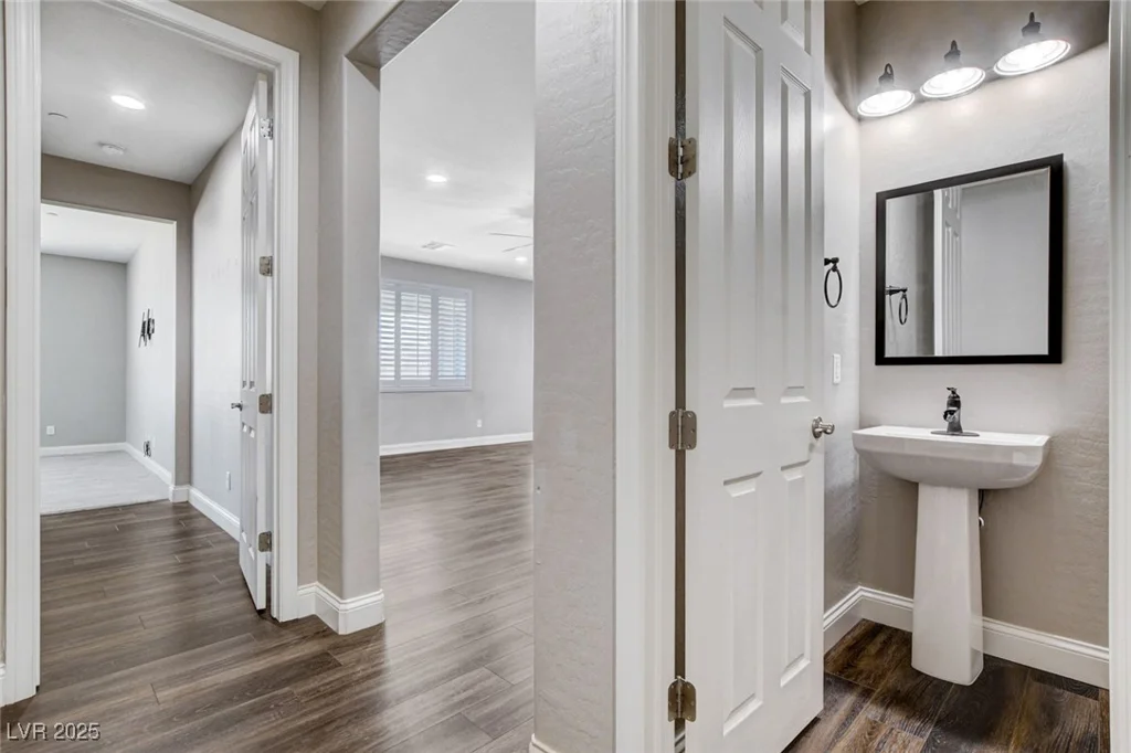 716 Cadence View, Henderson, NV 89011