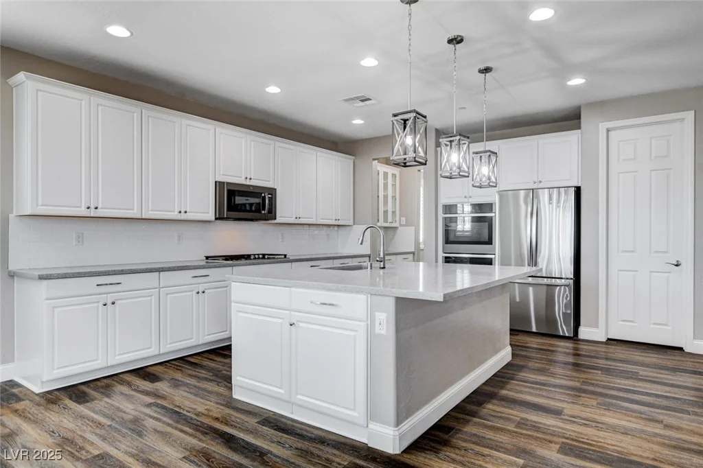 716 Cadence View, Henderson, NV 89011