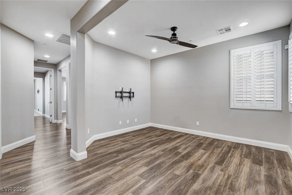 716 Cadence View, Henderson, NV 89011
