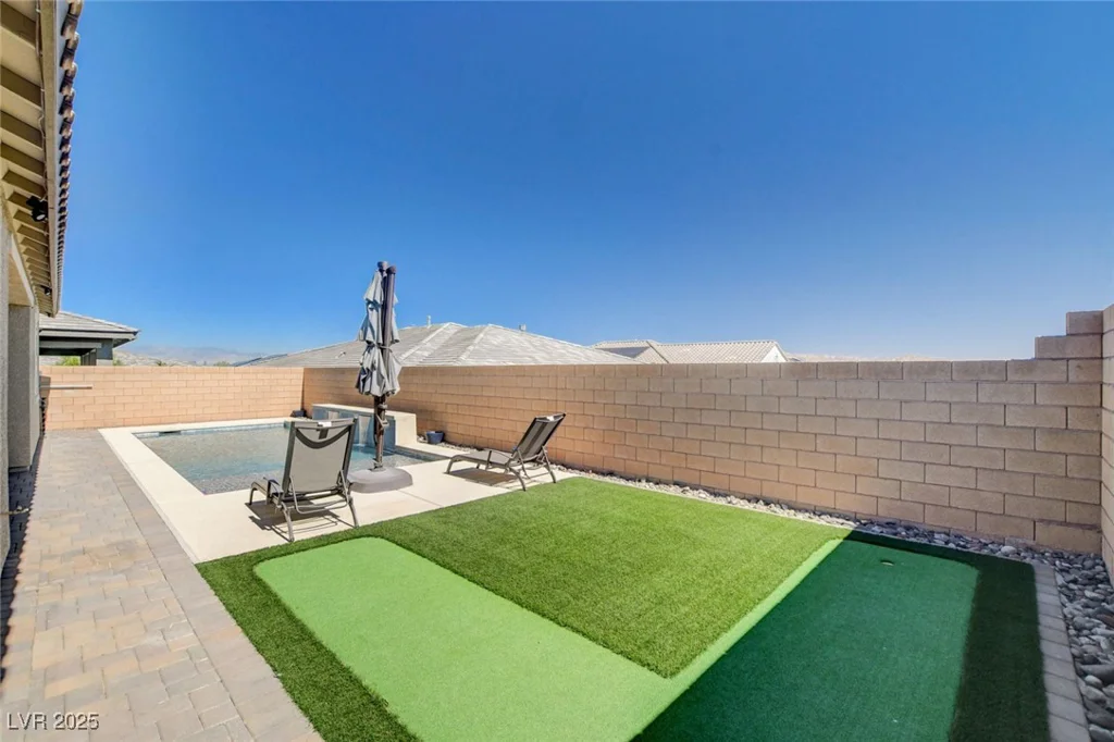 716 Cadence View, Henderson, NV 89011