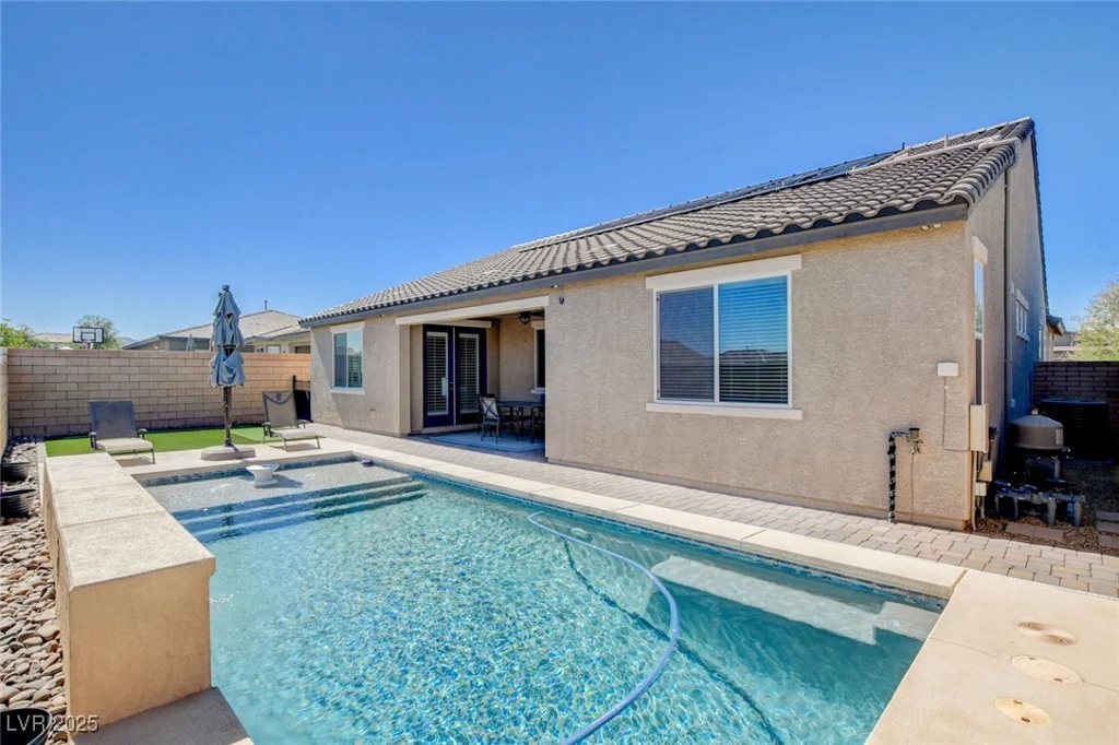 716 Cadence View, Henderson, NV 89011