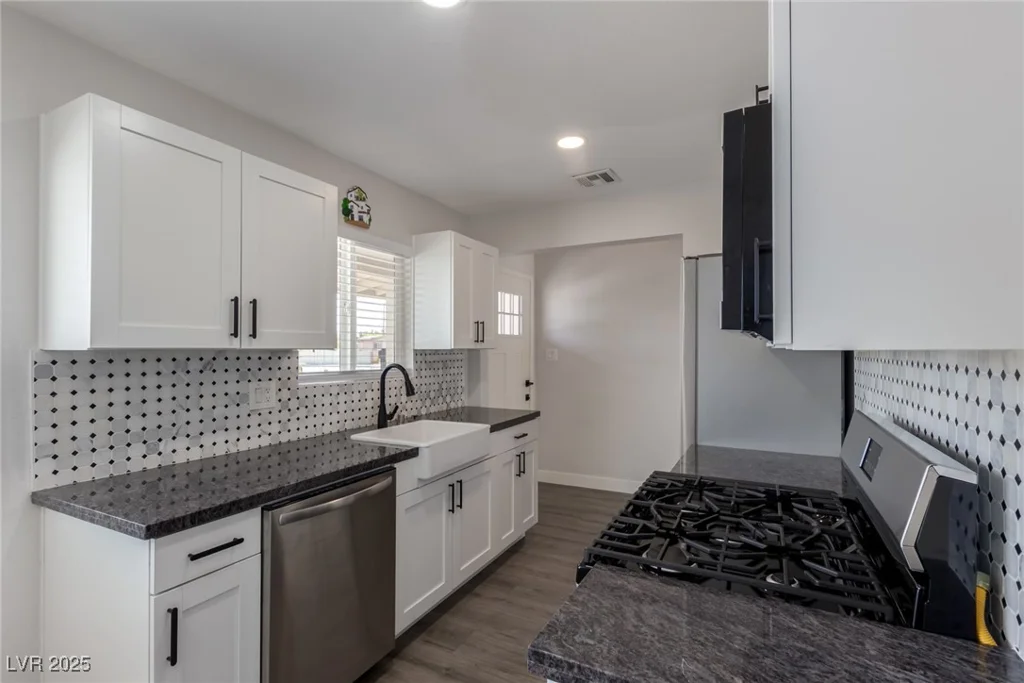 3308 Navajo, Las Vegas, NV 89108