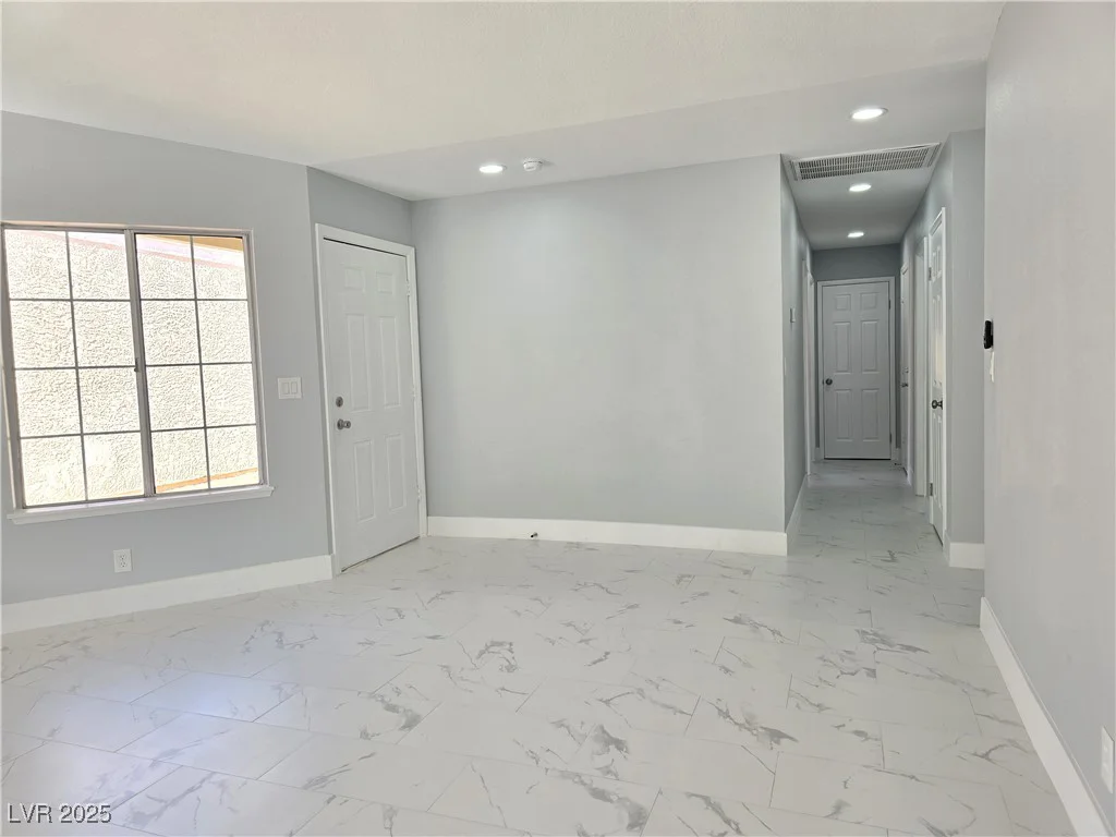3737 Rainy River, Las Vegas, NV 89108