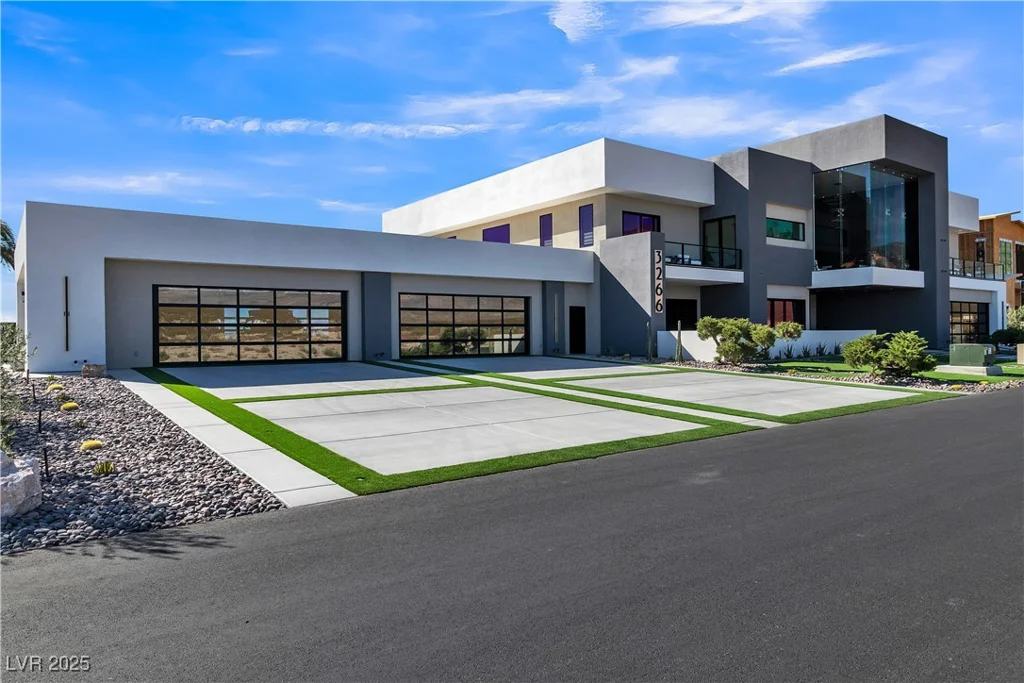 3266 Spring Mountain, Pahrump, NV 89048