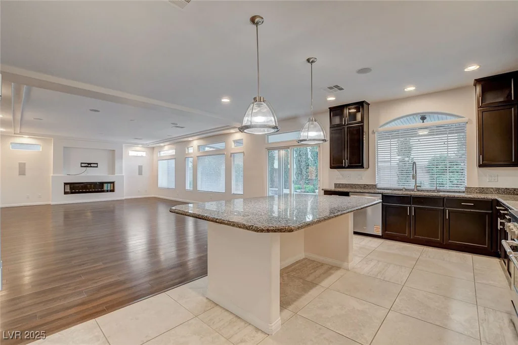 9782 Russian Hill, Las Vegas, NV 89141