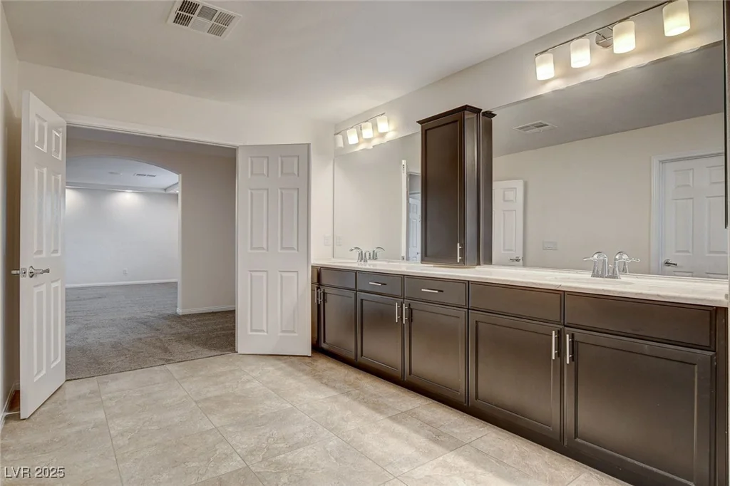 9782 Russian Hill, Las Vegas, NV 89141