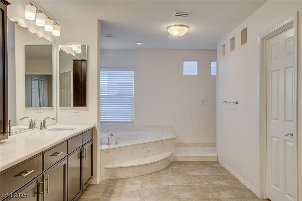 9782 Russian Hill, Las Vegas, NV 89141