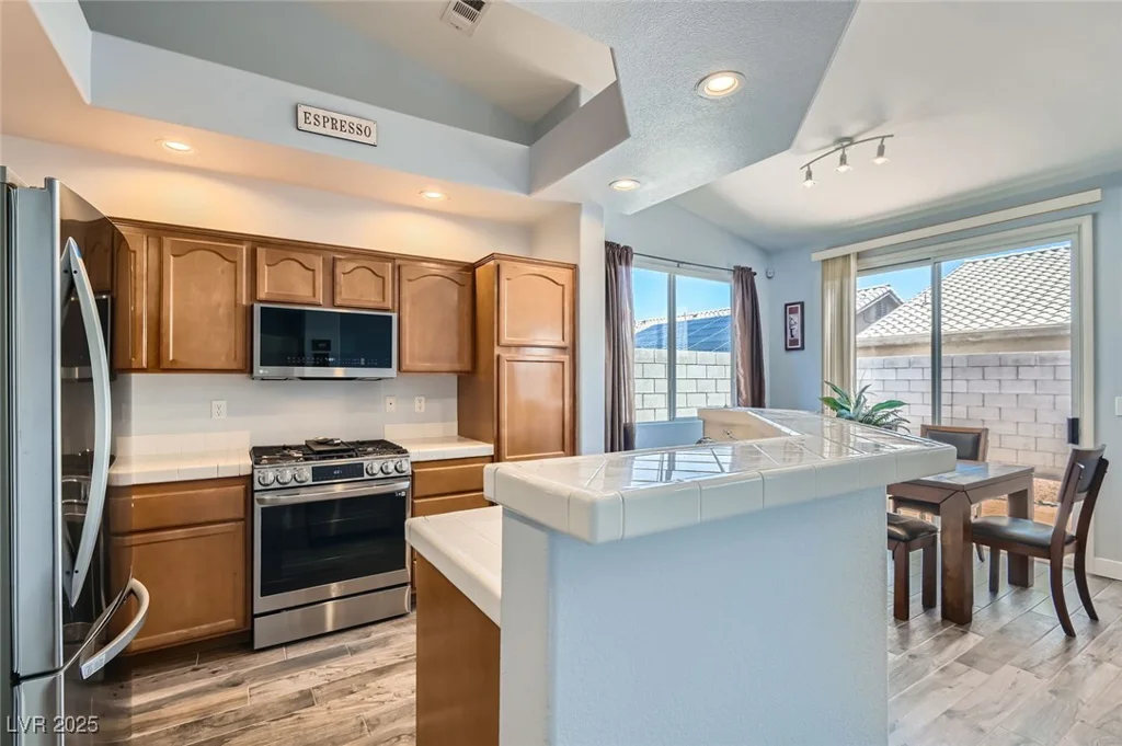 216 Twin Creek, Henderson, NV 89074