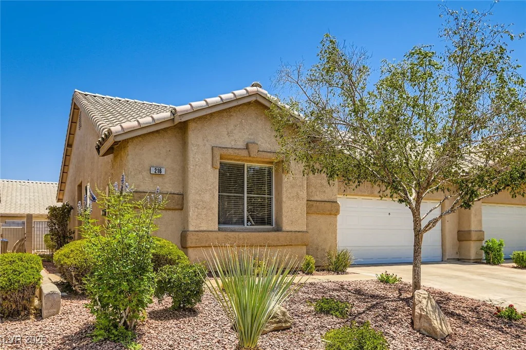 216 Twin Creek, Henderson, NV 89074