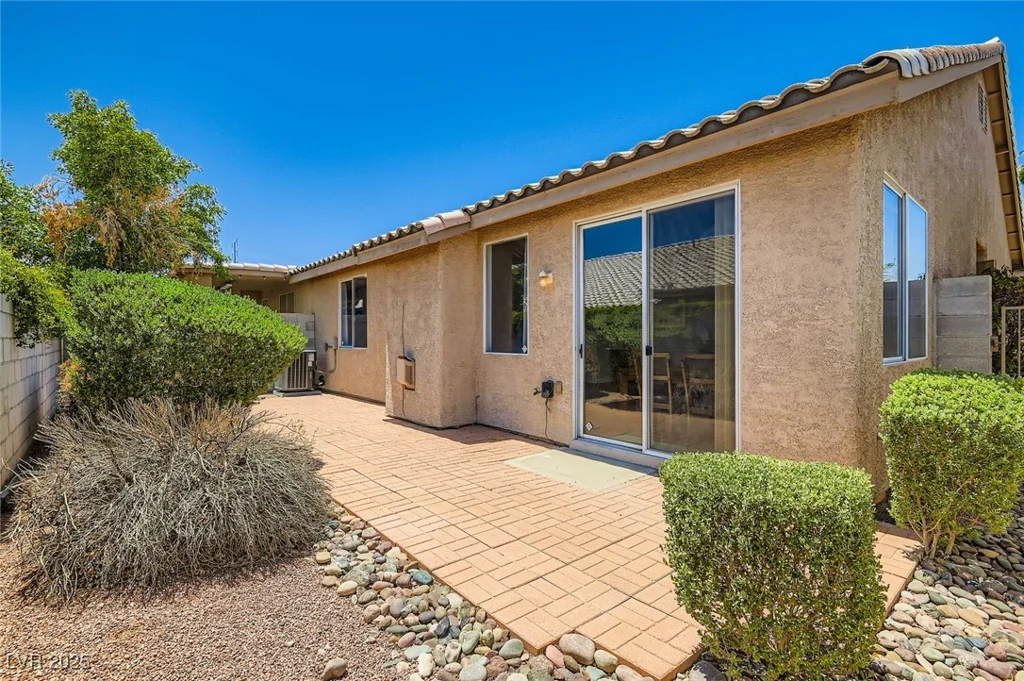 216 Twin Creek, Henderson, NV 89074
