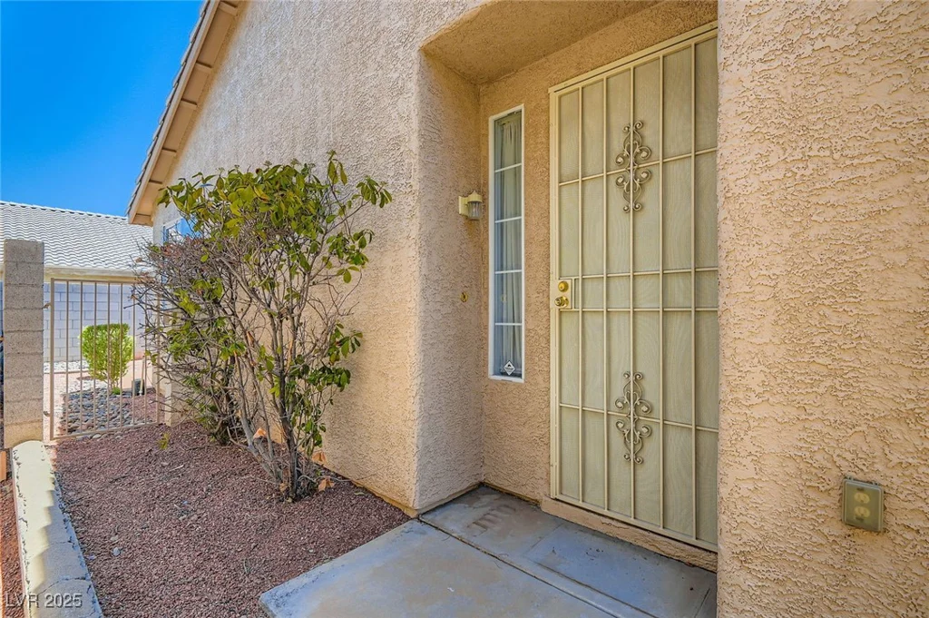 216 Twin Creek, Henderson, NV 89074
